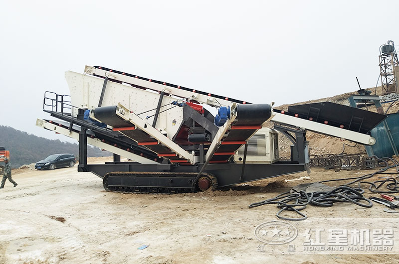 移動式篩分站工作現(xiàn)場