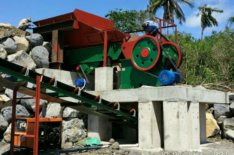 山西時(shí)產(chǎn)10噸小型石頭破碎生產(chǎn)線