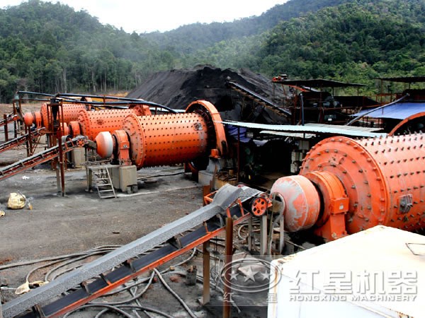 鋼渣磨粉+選鐵現(xiàn)場