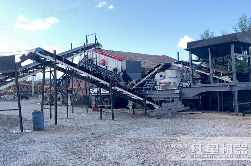 紅星移動(dòng)制沙多級(jí)組合生產(chǎn)現(xiàn)場(chǎng)