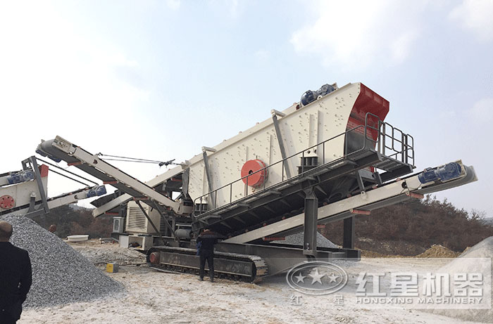 履帶移動(dòng)制砂機(jī)