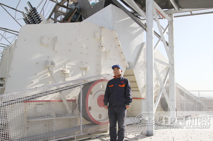 廣西石灰石大型碎石生產現場