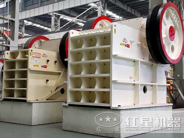 破碎設(shè)備：顎式破碎機(jī)